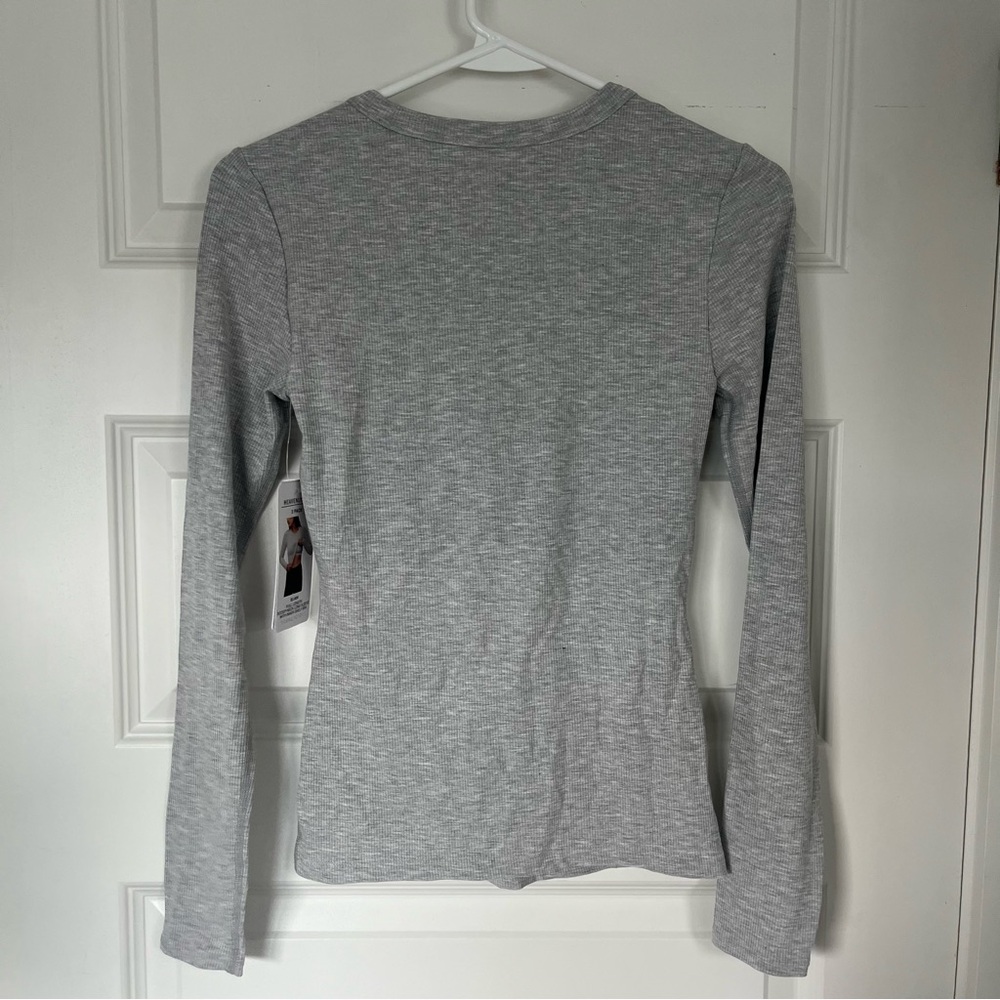 NWT Yogalicious Eliani - Full Length Scoop Neck Long Sleeve with Inner Shelf Bra - Picture 5 of 5